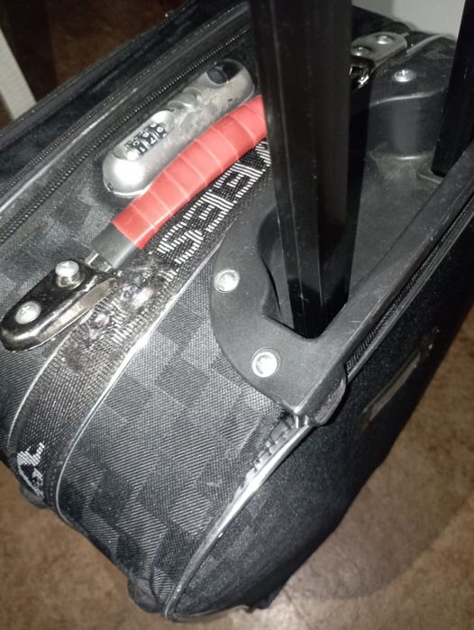 Чемодан 60×40×35