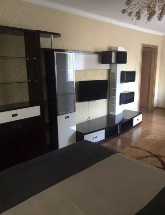 Проспект Сарыарка 11, 2 часа 2000