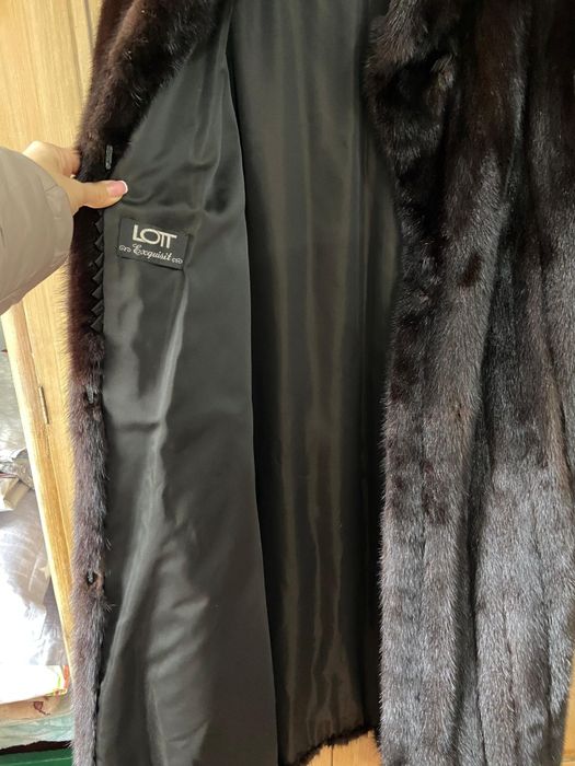 Продам норковую шубу