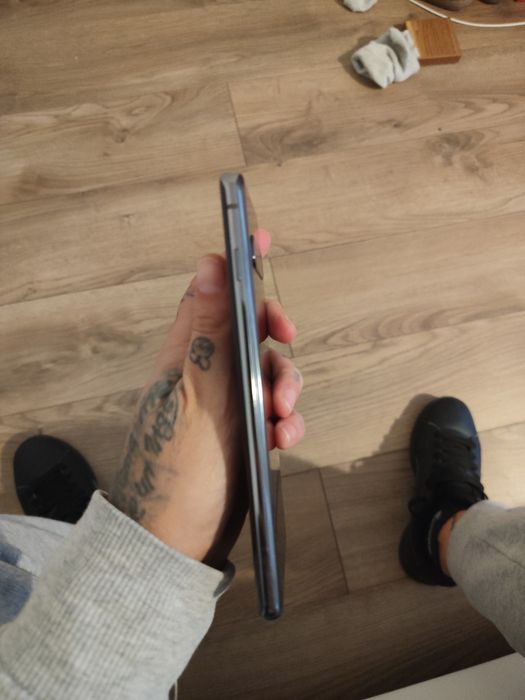 Vând galaxia S 10