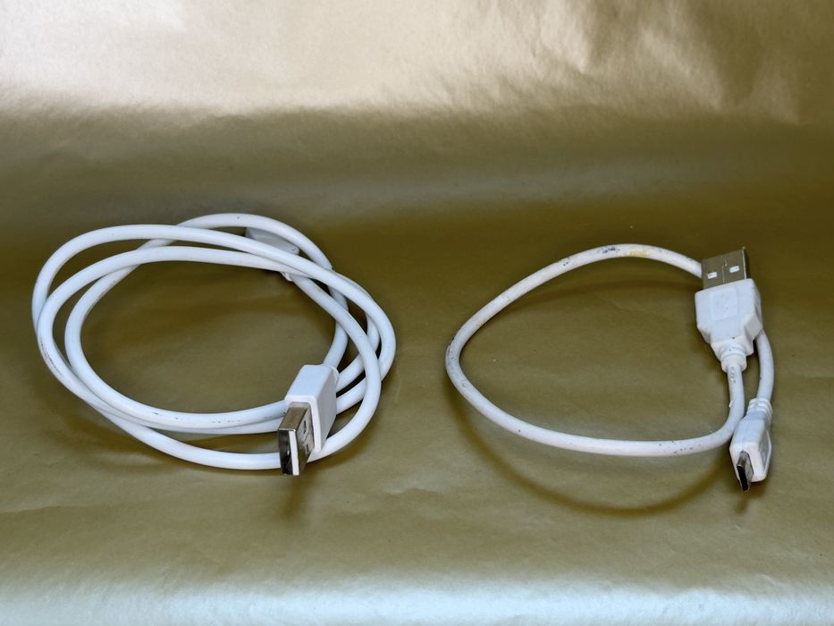 Cabluri pentru date si incarcare