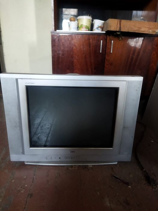 Телевизор LG на запчасти