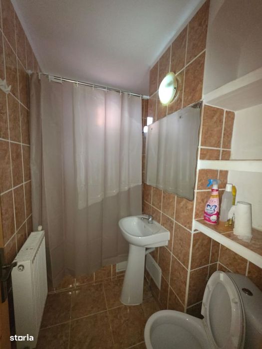 2 camere, decomandat, zona Primăriei, mobilat și utilat