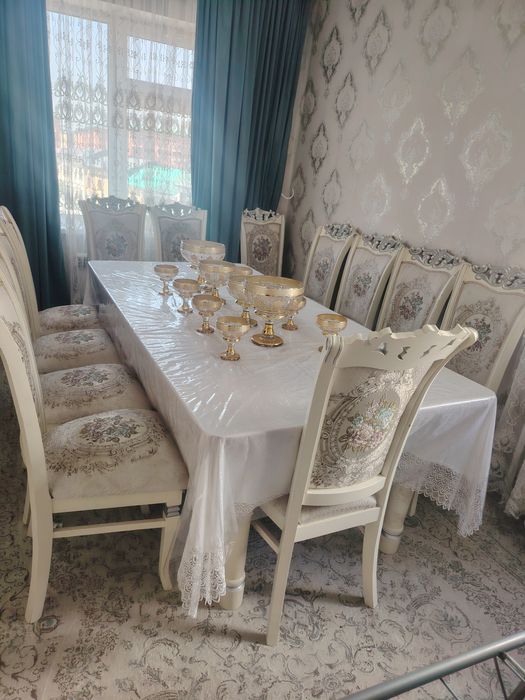 Стол стулларни сотаман 12стул