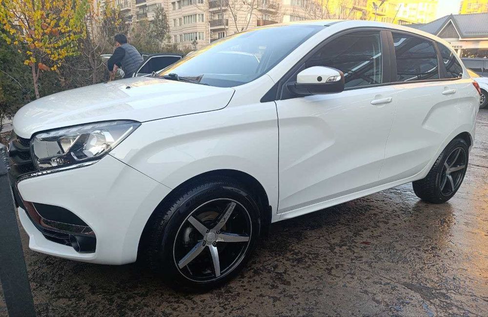 Продается LADA XRAY 1 позиция