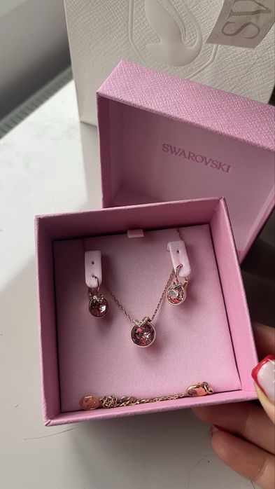 Оригинално колие с обеци Swarovski