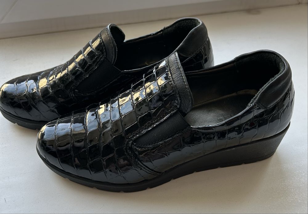 Лакированные туфли