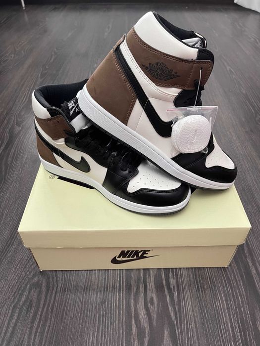Adidasi Nike Air Jordan 1 Retro High OG Dark Mocha
