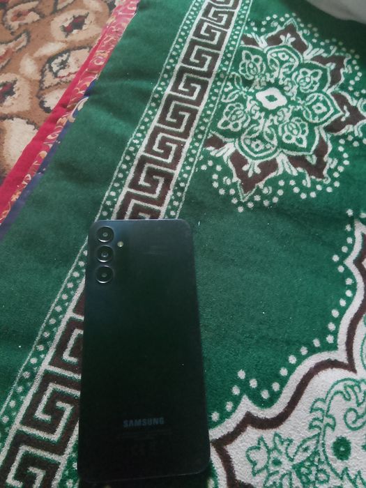 Самсунг А05с сатылады коп усталмаган почти новый 30мын