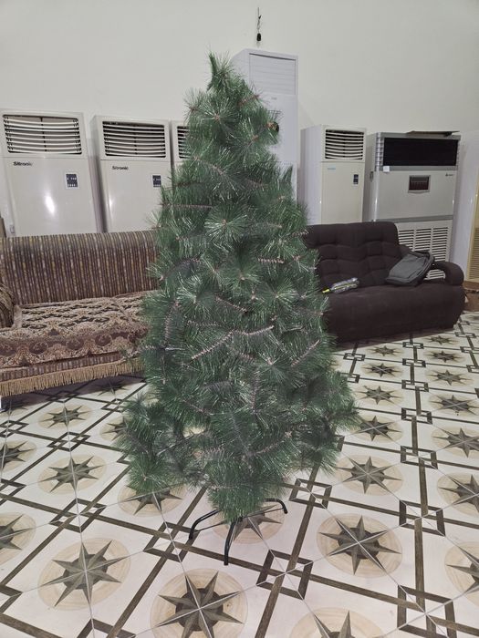 Ёлка , искуственная 1,50 м высоту