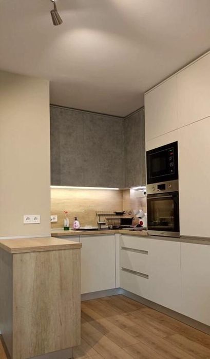 Дава се под наем Тристаен апартамент в София, Редута - 65 кв.м за 525 € - Снимка #1