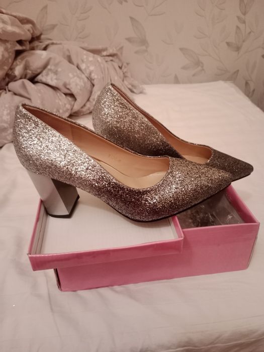 Туфли гуанжоудан келген