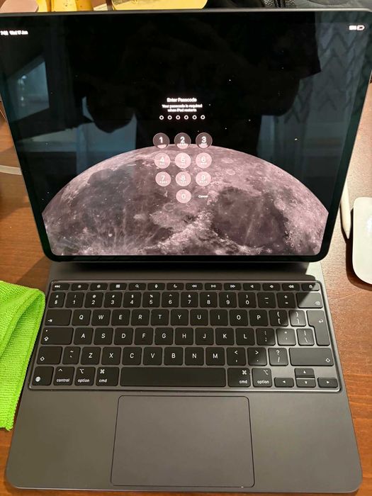 Продавам iPad Air pro 13 inch 512 gb