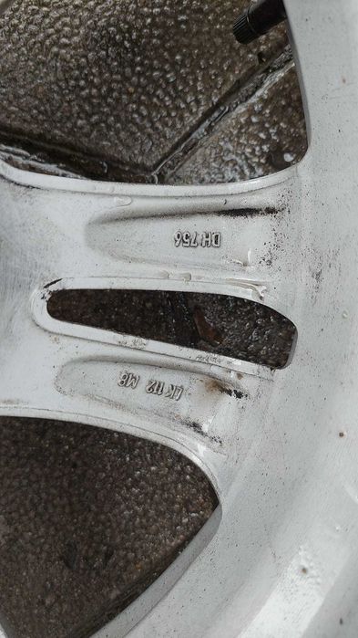 Гуми с джанти 205/55R16 за Mercedes-Benz