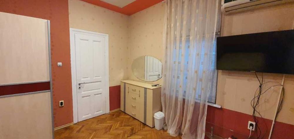 Дава се под наем Тристаен апартамент в Бургас, Център - 84 кв.м за 153 € - Снимка #13