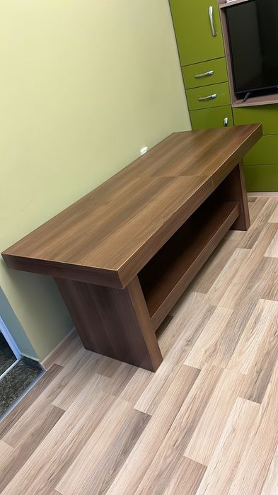 Масивна холна разтегателна маса