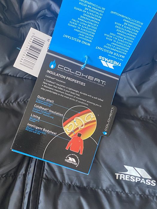 Чисто ново яке Trespass