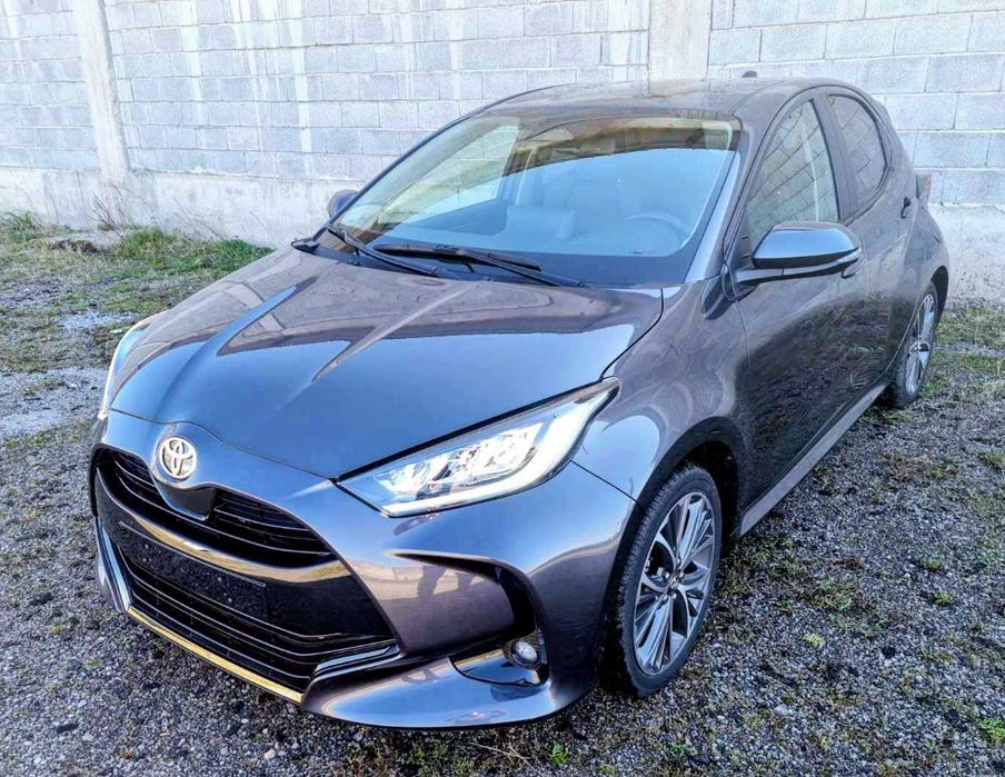 Тойота Ярис хибрид, 1,5/Toyota Yaris hibrid 1,5