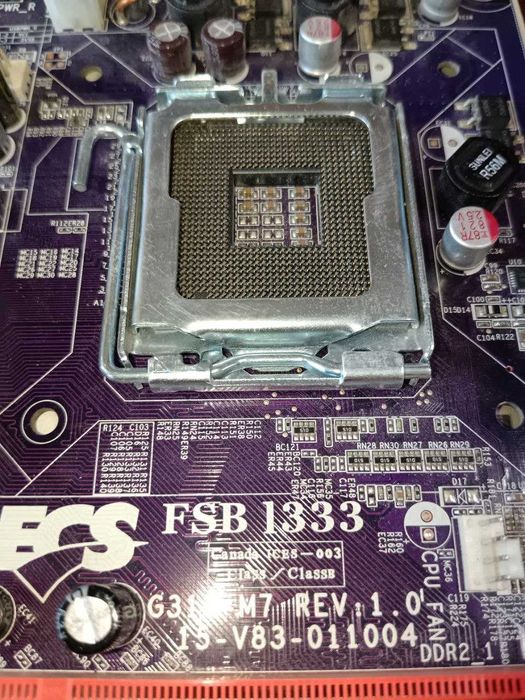 Продам 2 материнские платы ECS G31T-M7 rev.1.0, 7.0  рабоч., проверены