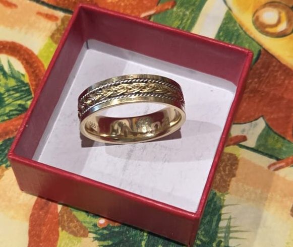 Vând verighetă aur 14 k