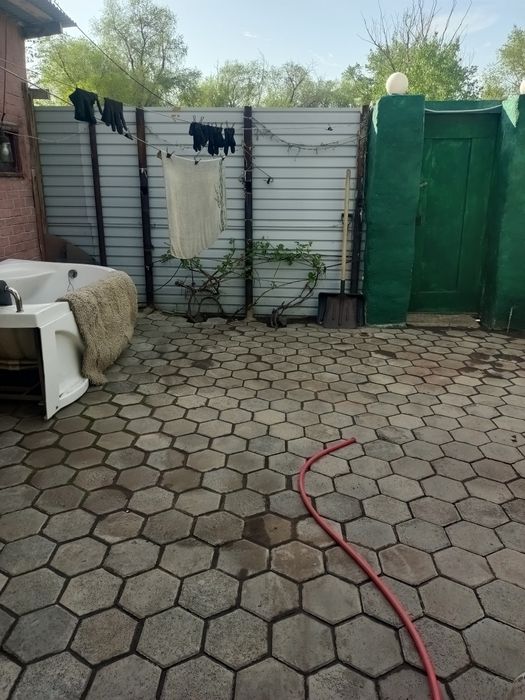 Продам 3 комнатный дом  в соц.городе.