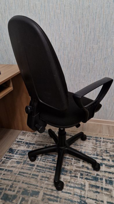 Продаётся кресло