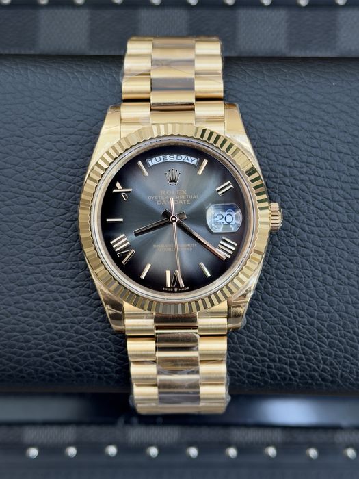 Rolex Day-Date 40mm Ombre Dial Everose