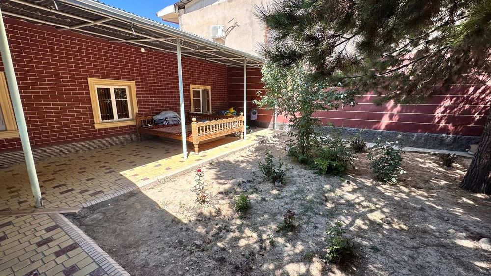 Srochno Yunusobodda hovli sotiladi. (Chinobod sanatoriya yaqinida)