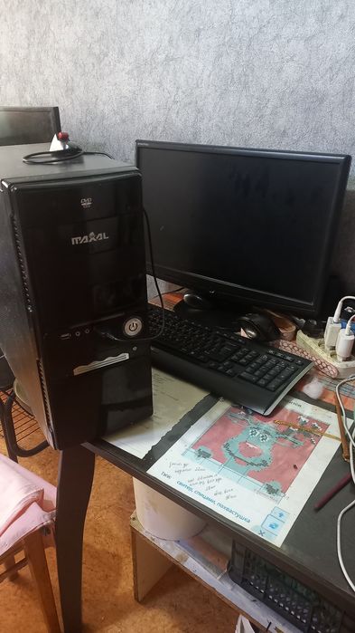 Продам компьютор