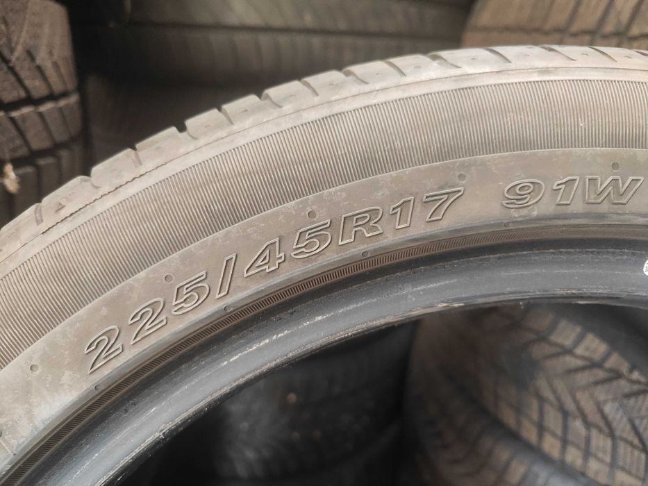 2бр. летни гуми 225/45/17 Nexen