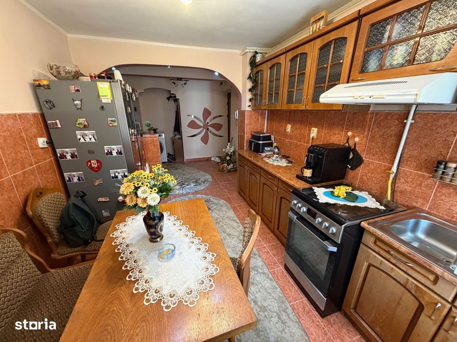 Apartament 2 camere, decomandat  - Cugir