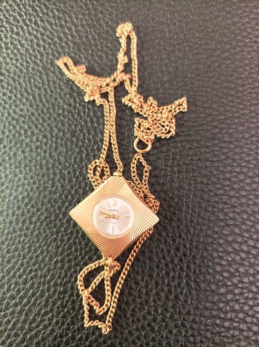 Антикварен руски позлатен часовник"Чайка"