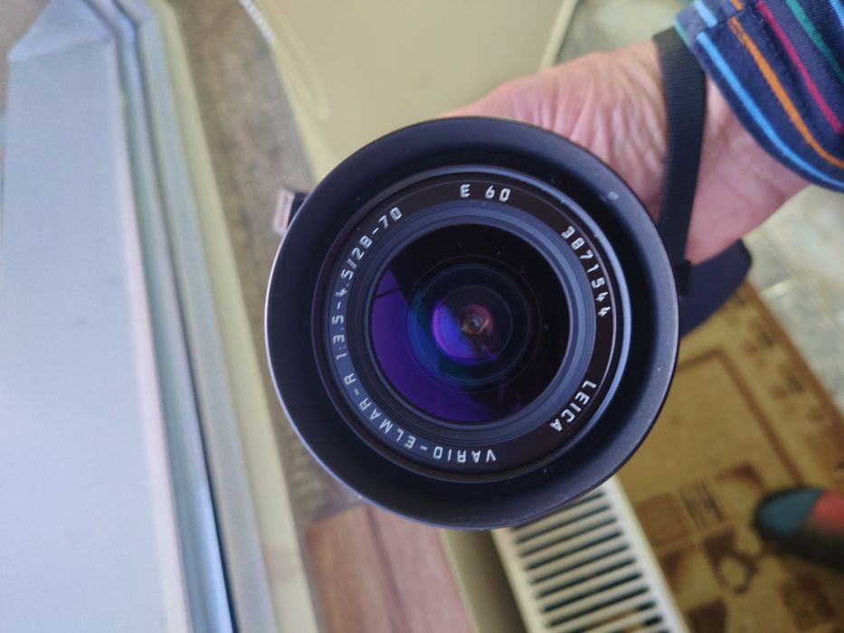SLR Leica R6.2 cu obiectiv Leica Vario-Elmar R 28-70mm