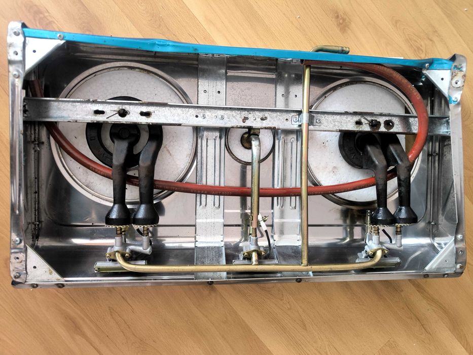 Голям газов котлон с три горелки и автоматично запалване