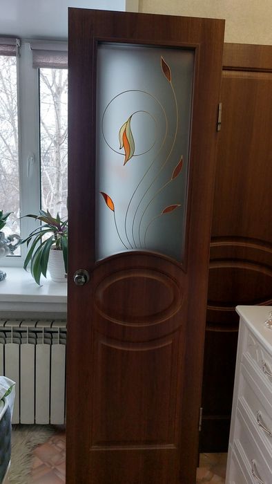Продам межкомнатные двери