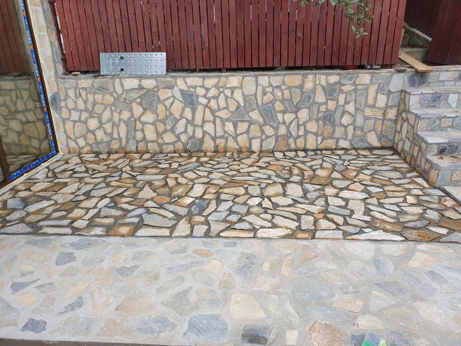 Pavaj piatra naturala/ piatra de munte/ montaj piatra naturala