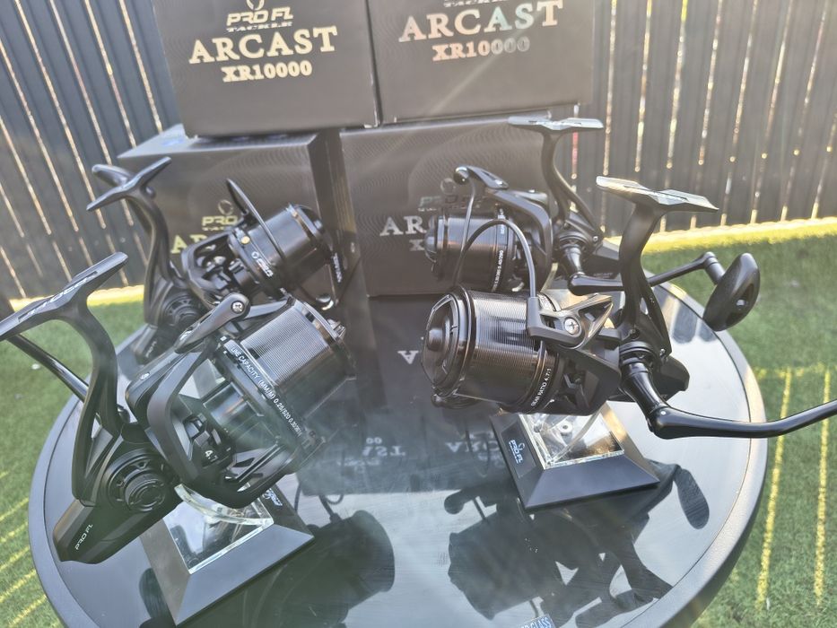 Set 4 mulinete Pro Fl Arcast XR 10000 9+1 rulmenți.

Pret Set 380 lei