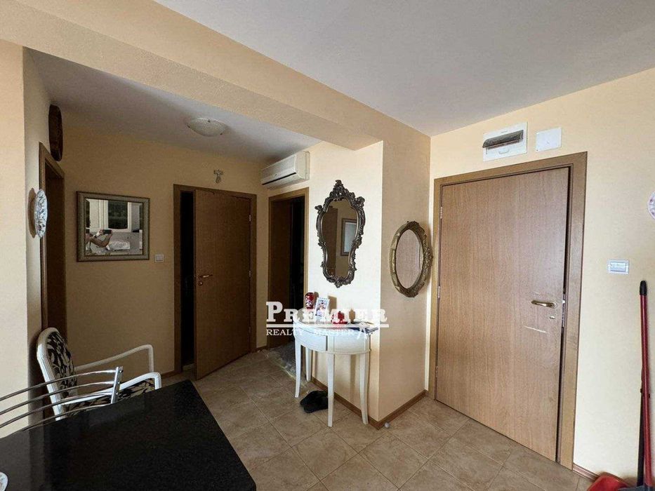 Продава се Тристаен апартамент в к.к. Слънчев бряг - 76 кв.м за 1277 €/кв.м - Снимка #11