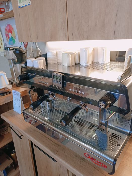 Продам кофемашину Astoria Tanya saep автомат в отличном состоянии