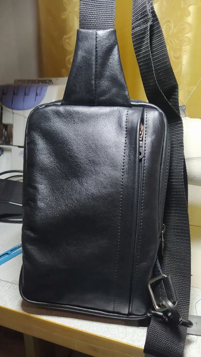 Сумочка нагрудная мужская