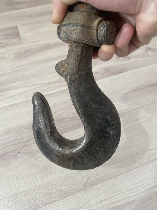 Продам крюк ……..