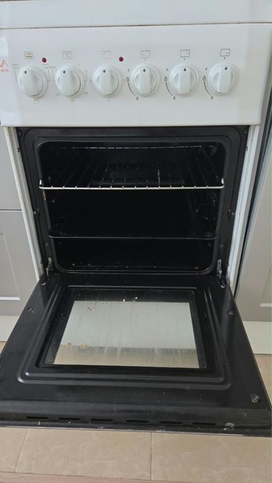 Продам газ плиту