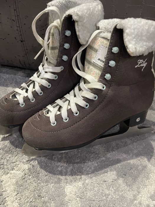 Фигурные коньки для девочки