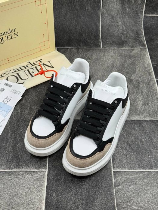 Adidasi Alexander Mcqueen noi !!! Marimi 40/44 !!!