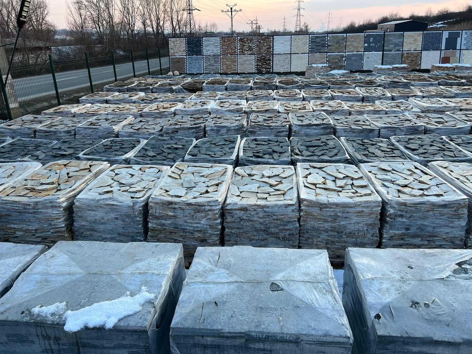 Piatra de munte pavaj si placari decorative poligonala - depozit