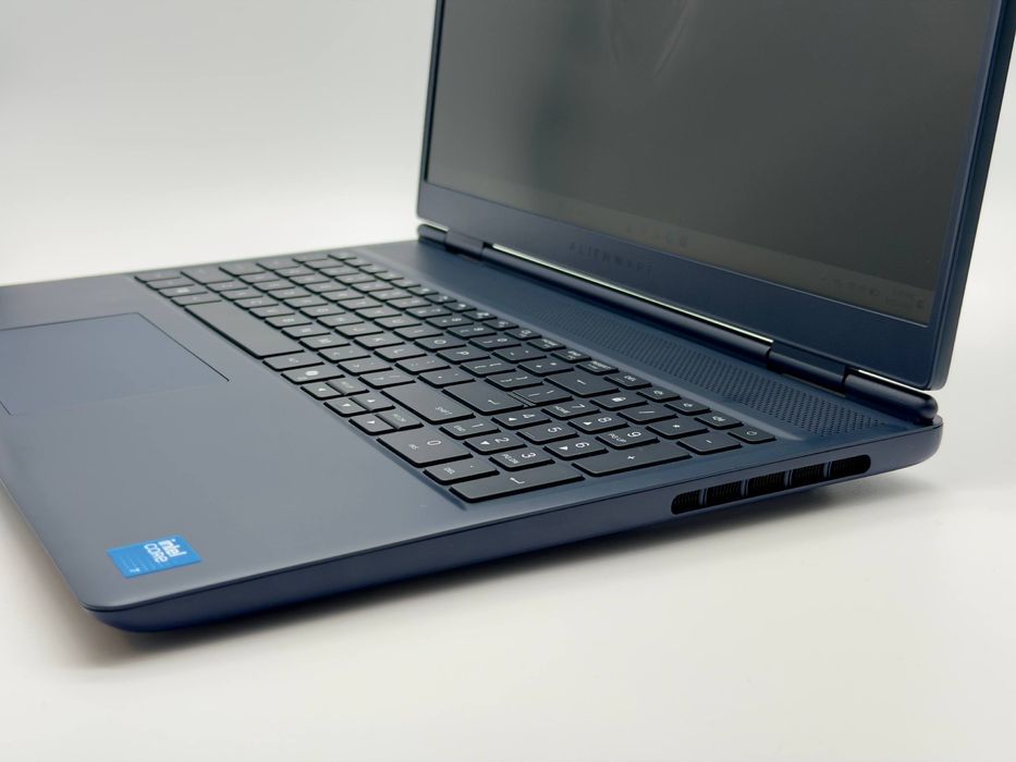 Dell Alienware 16 Aurora 5060/32гб