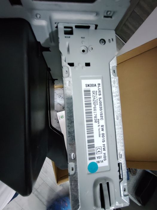 Radio CD Blues Skoda Rapid ca Nou.