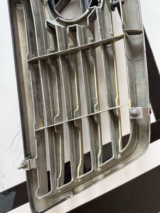 Решотка от Лексус LX470