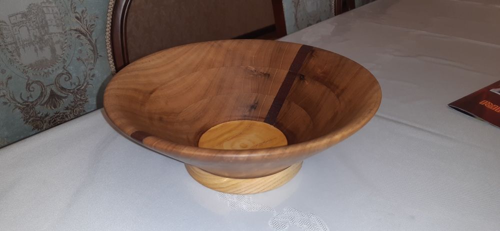 Изделия из твёрдых пород дерева. Цена договорная