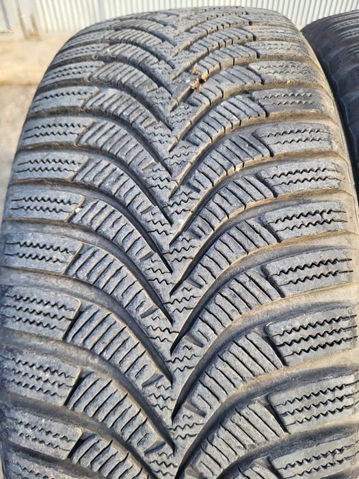 4 Зимни гуми Hankook 205/55/16-180 лева